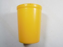 Retro old yellow plastic bathroom toothbrush cup - circa 1970s