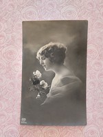 Régi képeslap fotó levelezőlap hölgy