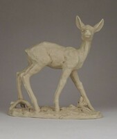 L140 old biscuit porcelain deer
