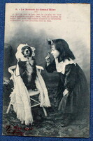 Antik humoros fotó képeslap kisleány hálósapkás kutyával