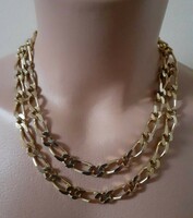 Very nice, gold colored monet necklace