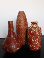 Retro pond head in ceramic vases