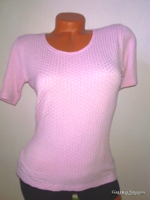 A beautiful rose-colored cotton special material with a relief pattern, a flexible women's top blouse t-shirt
