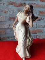 Handmade wohnform female sculpture
