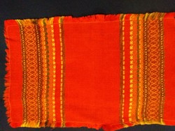 Régi sormintás magyaros szőttes szélén rojtos terítő asztal kis futó 37 x 24 cm képek szerint