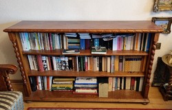Koloniál könyves szekrény