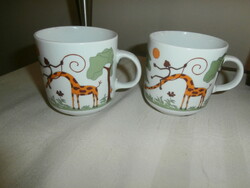 2 Alföldi giraffe children's mugs are damaged