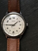 Russian poljot men's wristwatch with date window