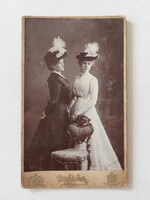 Antique photo 1901 strelisky photographer budapest photo ladies
