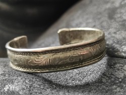 Antique silver-plated chiseled craftsman bracelet