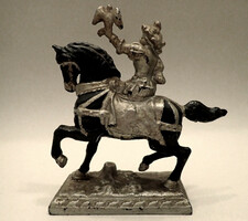 Nagyon régi gyönyörű antik vintage patinás öntött vas fém lovas figura öntöttvas ló szobor öntvény