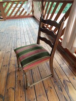 12 pcs of chairs
