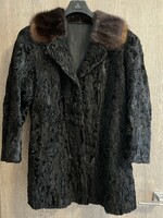 Fekete perzsa bunda, nerc gallérral 42 méret