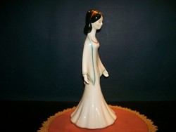 AQVINCUMI HÖLGY FIGURA 25 CM MAGAS