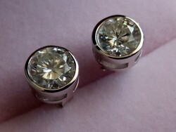 Moissanite diamond 925 silver 2 ct