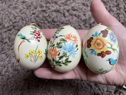Kismadaras kézzel festett hímes tojások, húsvéti dekoráció, 3 db együtt