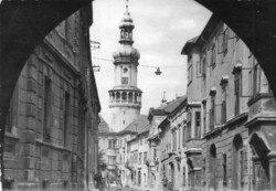 206 --- Run postcard, sopron, kolostor utca