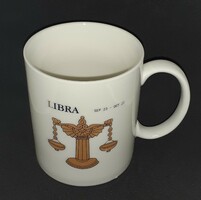 Porcelain mug with star mark, white-gold scales