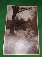Antik fotó havas táj síző emberrel a képek szerint