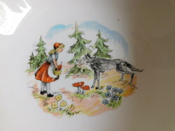Hollóházi gyeretktányér mesejelenettel - Piroska és a farkas