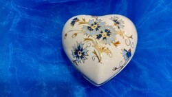 Zsolnay búza virágos,szív alakú nagy méretű bonbonier.Kézzel festett.