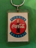 Retro trafikáru kétoldalas COCA COLA kulcstartó a képek szerint