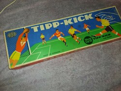RÉGI FOCIS futball TIPP - KICK társasjáték dobozával szép állapotban a képek szerint