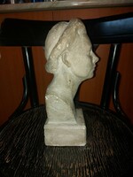 Női fej, gipsz szobor, 30 cm, 2641 gr
