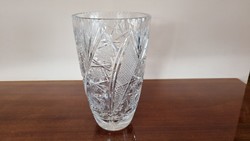 Ólom kristály váza 25 cm magas