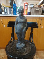 Magas gipsz szobor, munkáslány, szignós, bronzírozott, 49 cm, 3347 gr