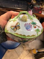Herendi porcelán bonbonier,16 x12 cm nagyságú hibátlan darab. Viktória mintás