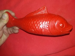 Régi DMSZ kádjáték üreges piros hal halacska figura kiváló állapotban a képek szerint