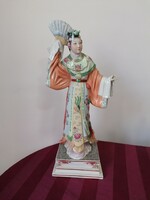 Gyönyörű japán hölgy porcelán szobor