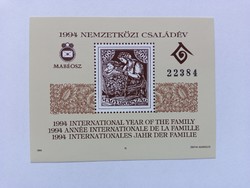 1994. NEMZETKÖZI CSALÁDÉV - EMLÉKÍV**