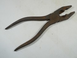 Retro old pincer pincers from the 1970s