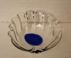 Glass shell-shaped ashtray