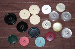 Button 17 old larger size needlework sewing