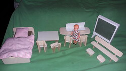 Régi  játék fa babaszoba bútor kb. 9 -12 cm -es babákhoz CSAK egyben a képek szerint