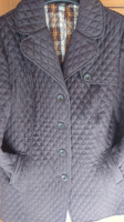 Fashionable women's quilted jacket
