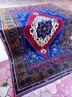 Gyönyörű Kézi csomózású perzsa szőnyeg