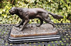 Vadászkutya - bronz szobor