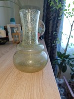 Zöldes színű üveg váza