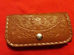 Retro tobacconist farewell fair small brown leather wallet with individual pattern as shown in the pictures