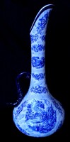 Dt/182 - a real rarity! Lofisa (Mexican) is a beautiful, graceful, huge decanter