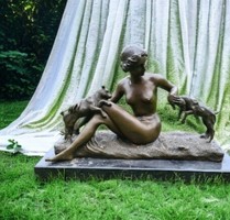 Kecskegidákkal játszó lány, bronz szobor, női akt, jelzett, 3 alakos