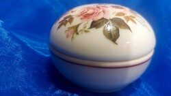 Alföldi porcelán,virágos bonbonier