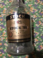Stock 84 brandy üvegpallack! Sèrülèsmentes àllapotban. 1884-1984 100 Jahre Tradition Linz-Donau