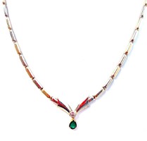 Gold emerald stone necklaces