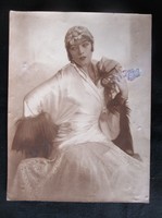 Product uploaded on Vater cca 1930 original marked photo 20 cm actress Bavarian Gizi National Theater