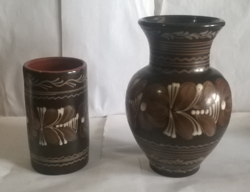 Set of 2 flower-patterned ceramic vases